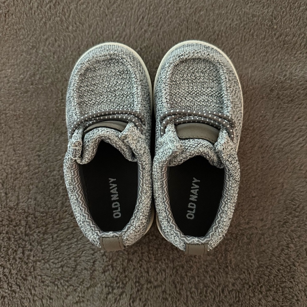Old Navy Slip-On Knitted Deck Shoes for Toddler Boys Size 6